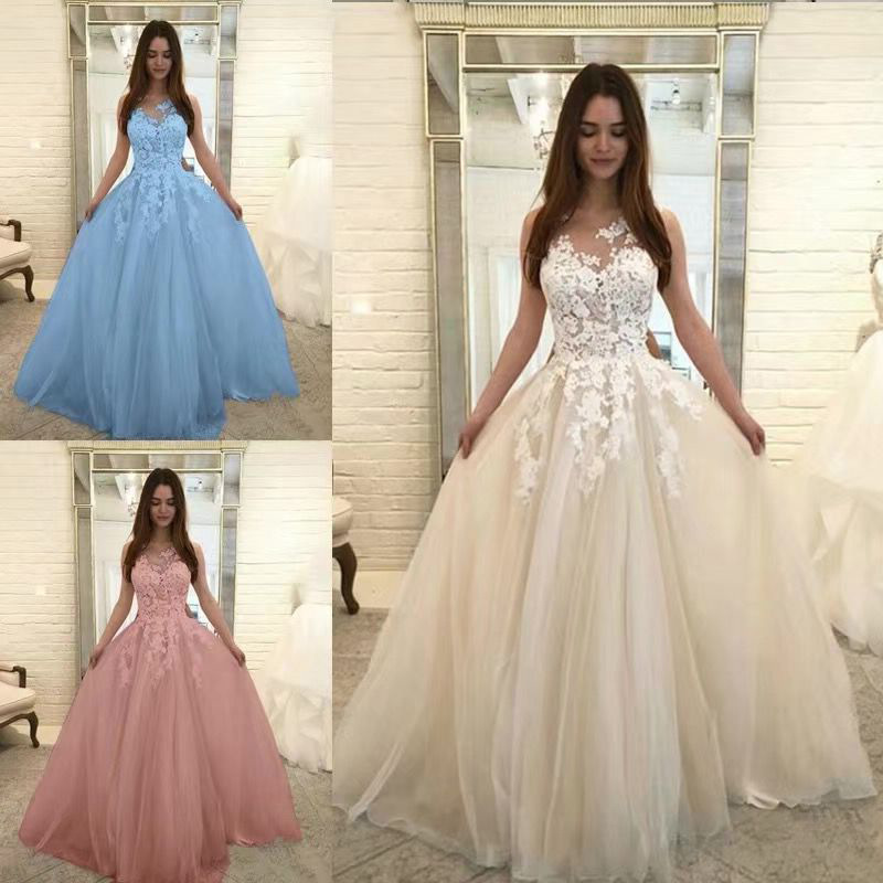 Robe mariage sans manches dentelle fleurs femme