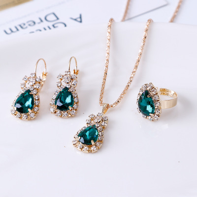 Ensemble collier boucles d'oreilles bague goutte strass