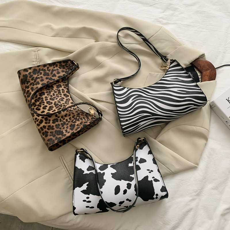 Sac banane léopard rayé à motifs
